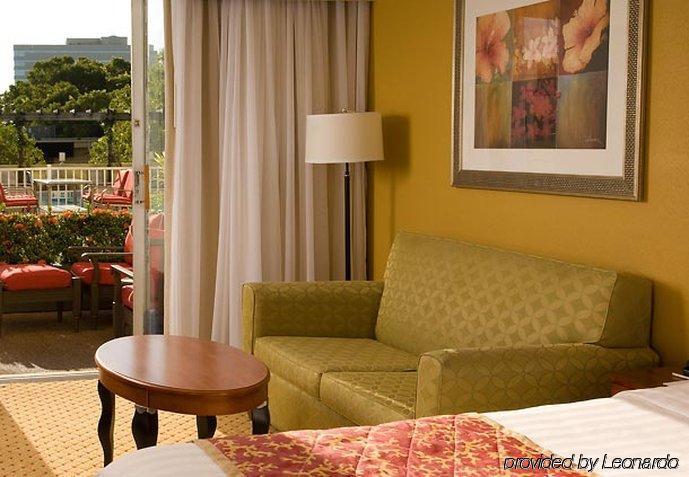 Отель Courtyard Miami Coral Gables Номер фото
