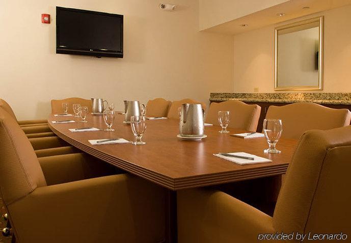 Отель Courtyard Miami Coral Gables Удобства фото
